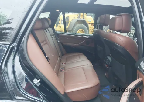 2013 BMW X5 xDrive50I from USA, damaged, VIN 5UXZV8C55D0C15881